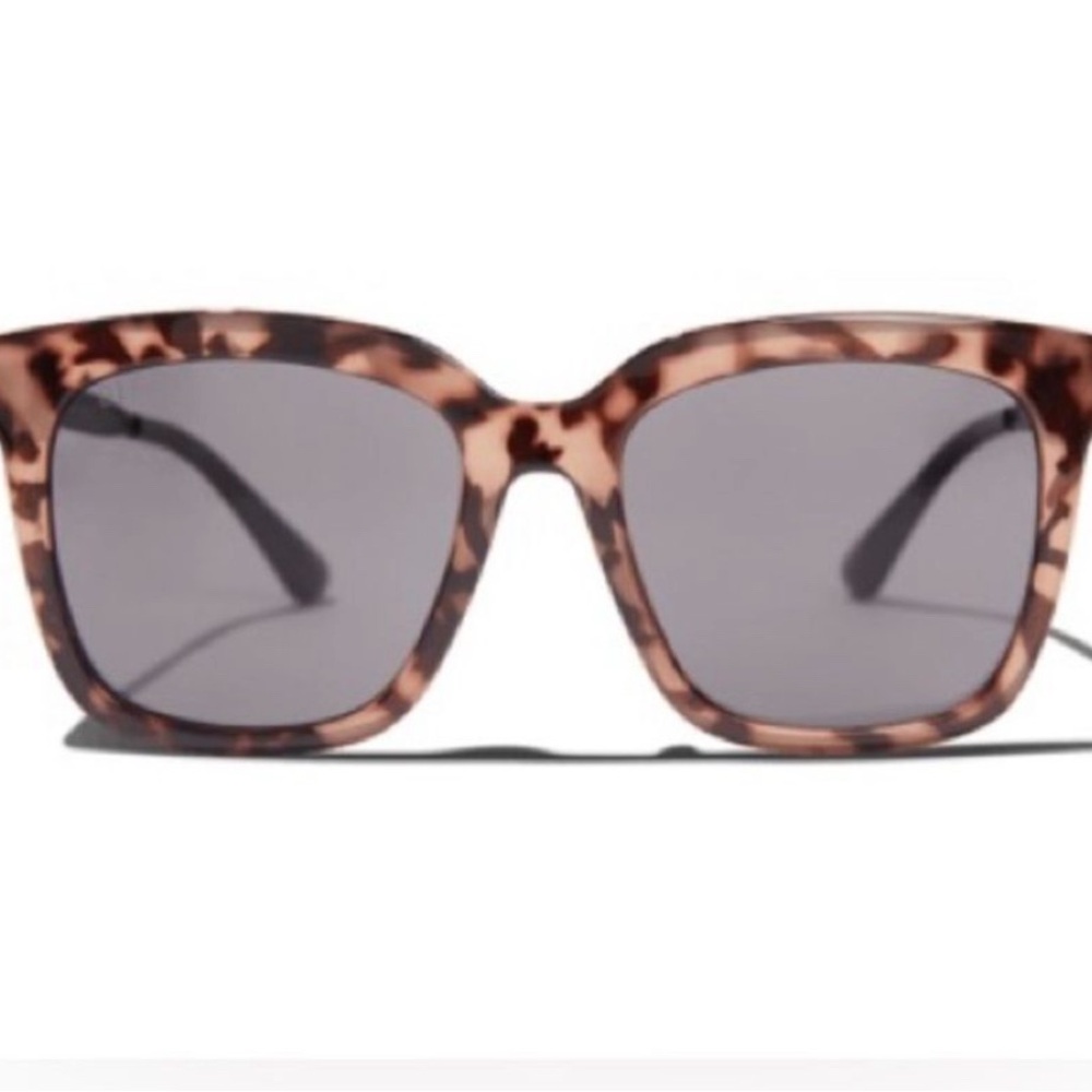 DIFF Eyewear “Hailey” Brown and Black Oversized Square Sunglasses